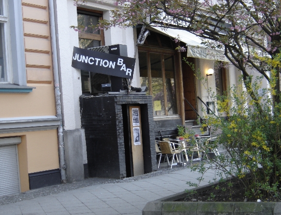 Junction Bar